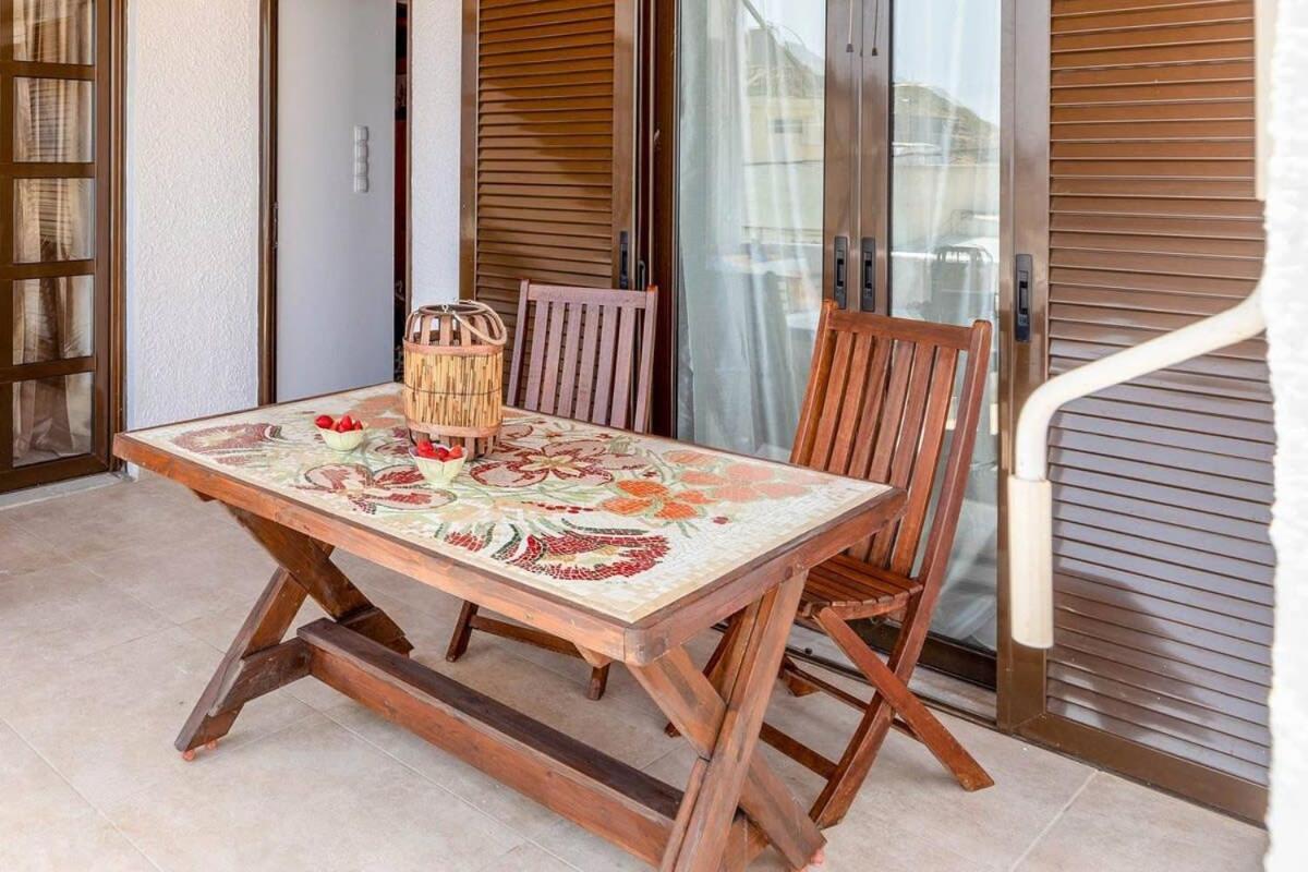 Agia Pelagia Blue Apt With Seaview 50M From Sea Apartment Exterior photo